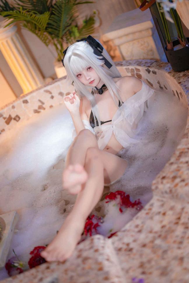 https://11.coserse.cc/i/2026/07/13/zntghu.jpg