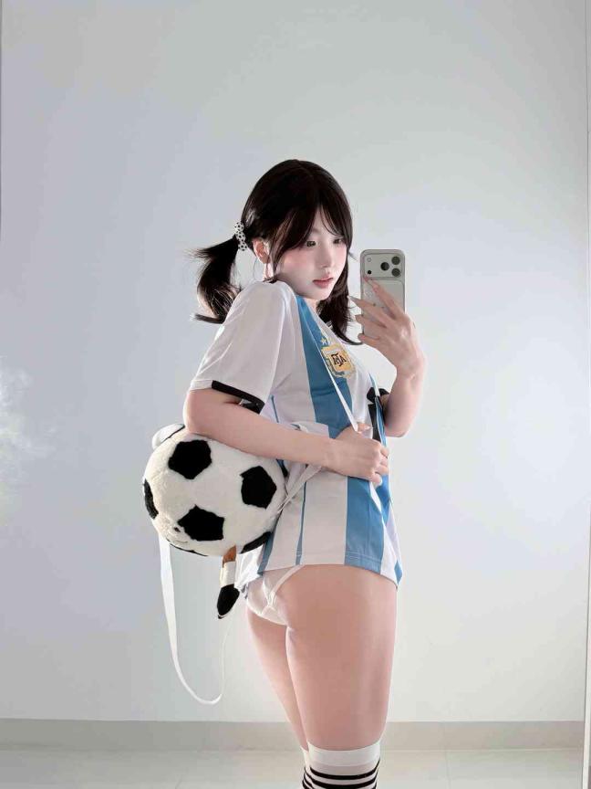 https://11.coserse.cc/i/2026/09/10/ywvivy.jpg